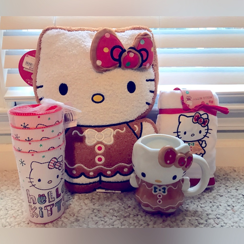 Hello Kitty Gingerbread bundle